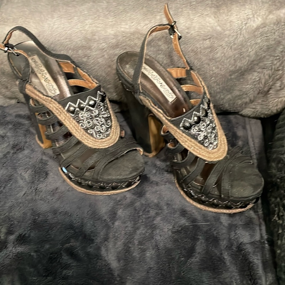Adorable naughty monkey, women’s hi heels. 9